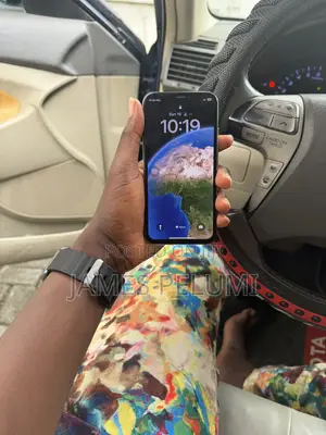 Apple iPhone X 64 GB White