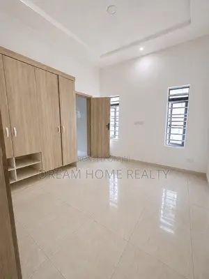 1bdrm Apartment in Lekki Phase 2 for rent