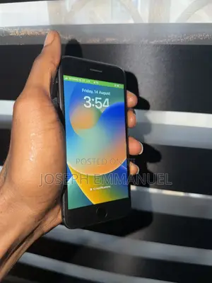 Apple iPhone 8 64 GB Black
