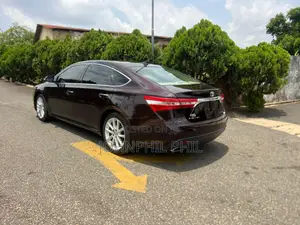 Toyota Avalon Limited 4dr Sedan (3.5L 6cyl 6A) 2014 Brown