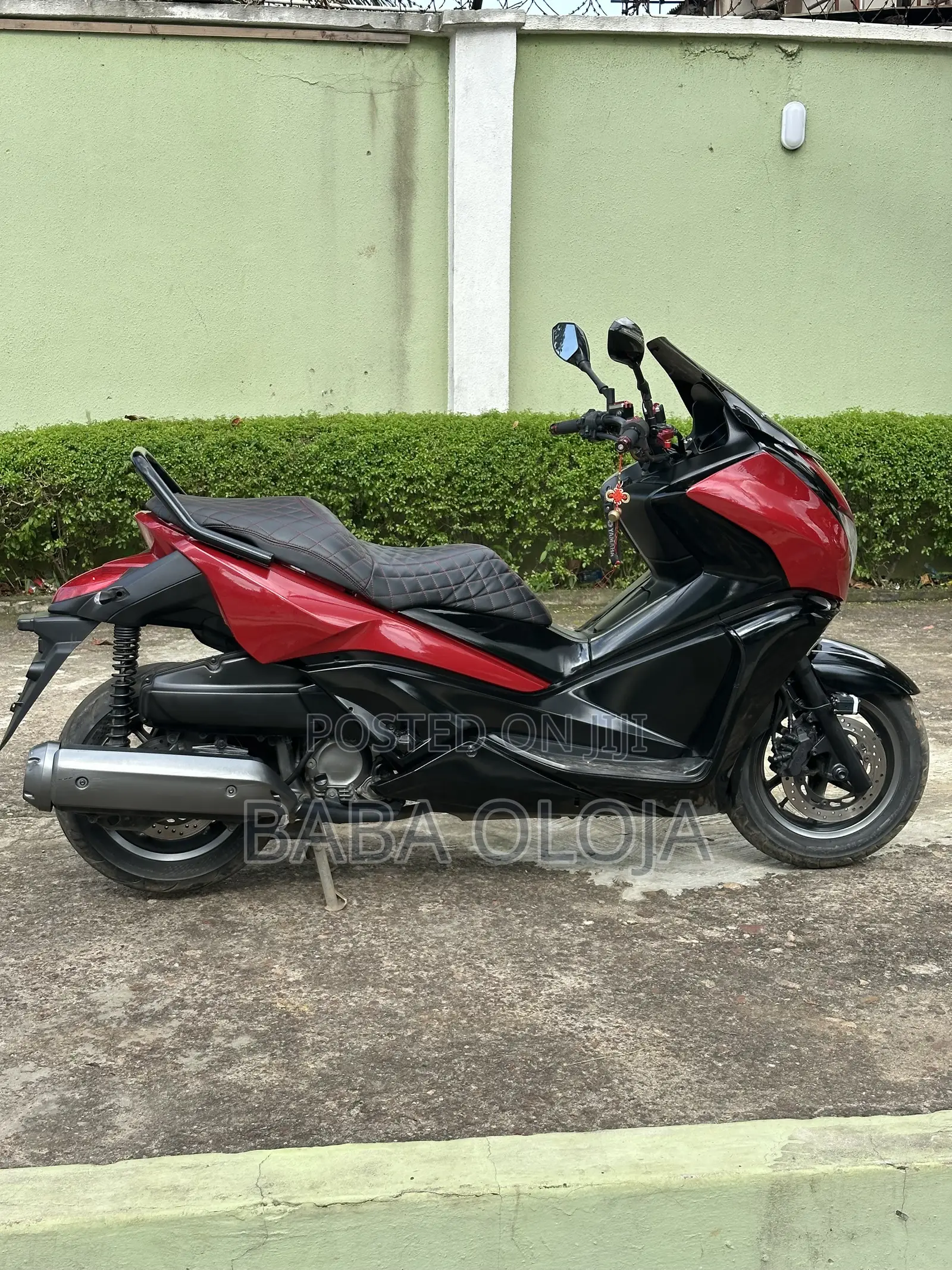 Honda 2012 Red