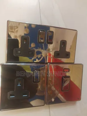 Metal Mirro Black Bg