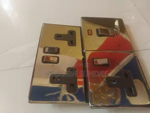 Metal Mirro Black Bg