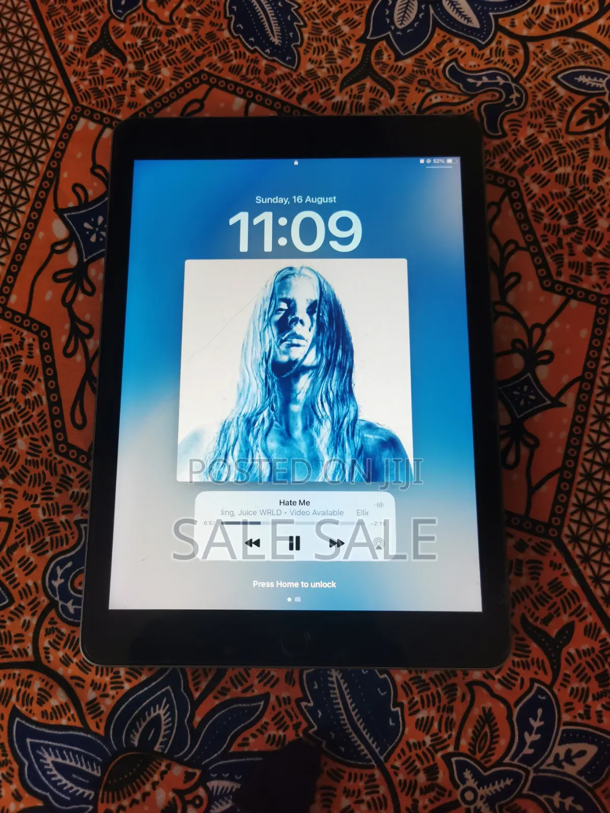 Apple iPad 9.7 32 GB Gray