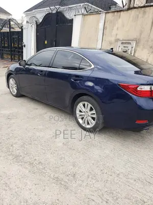 Lexus ES 2015 Blue