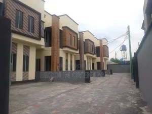 4bdrm Duplex in Egbeda for sale