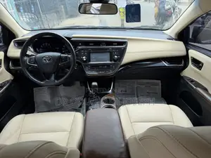 Toyota Avalon XLE (3.5L 6cyl 6A) 2018 Black