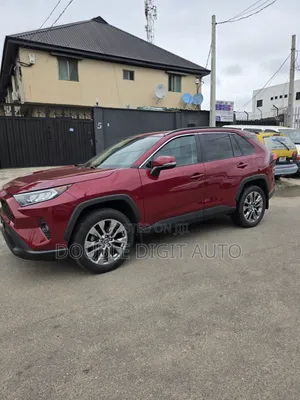 Toyota RAV4 XLE AWD 2020 Red