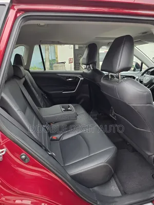 Toyota RAV4 XLE AWD 2020 Red