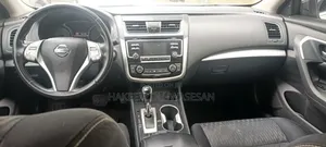 Nissan Altima 2018 Silver
