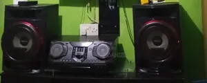 Super Clean, Untempered LG XBoom CL87 (2350W) With Original Remote