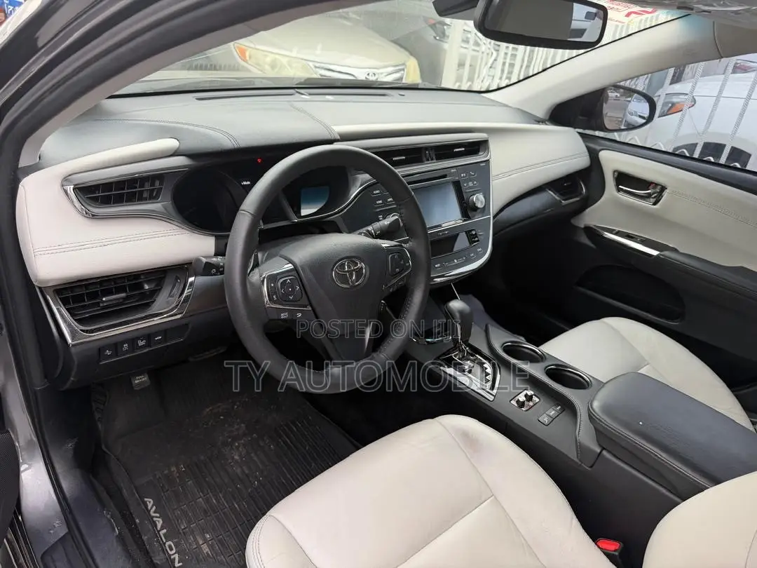 Toyota Avalon 2017 Gray