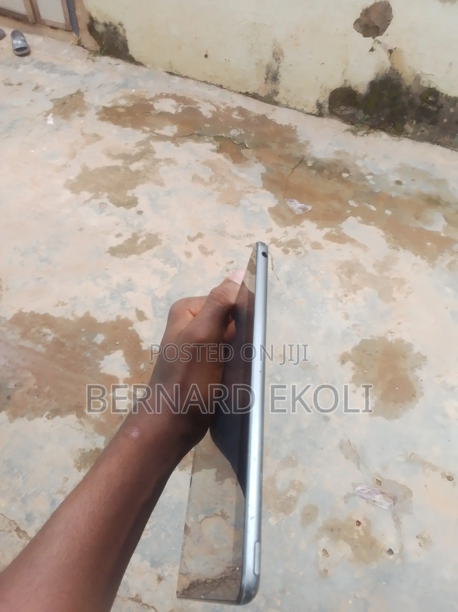 Apple iPad 10.2 (2021) 64 GB Gray