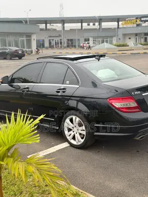 Mercedes-Benz C300 Luxury 4Matic Sedan AWD (3.0L 6cyl 7A) 2010 Black