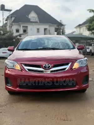 Toyota Corolla LE 4dr Sedan (1.8L 4cyl 4A) 2013 Red