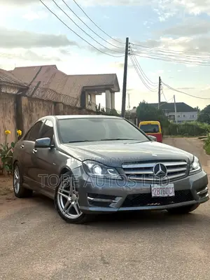 Mercedes-Benz C300 Sport 4Matic Sedan AWD (3.5L 6cyl 7A) 2013 Gray