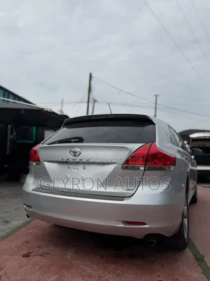 Toyota Venza 2010 Silver