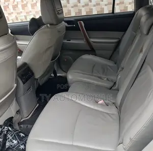 Toyota Highlander 2016 Silver
