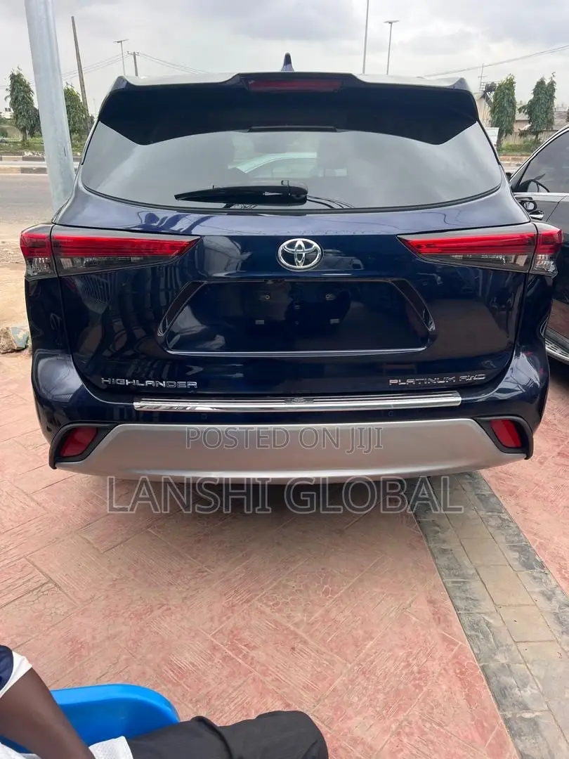 Toyota Highlander Platinum AWD 2020 Blue