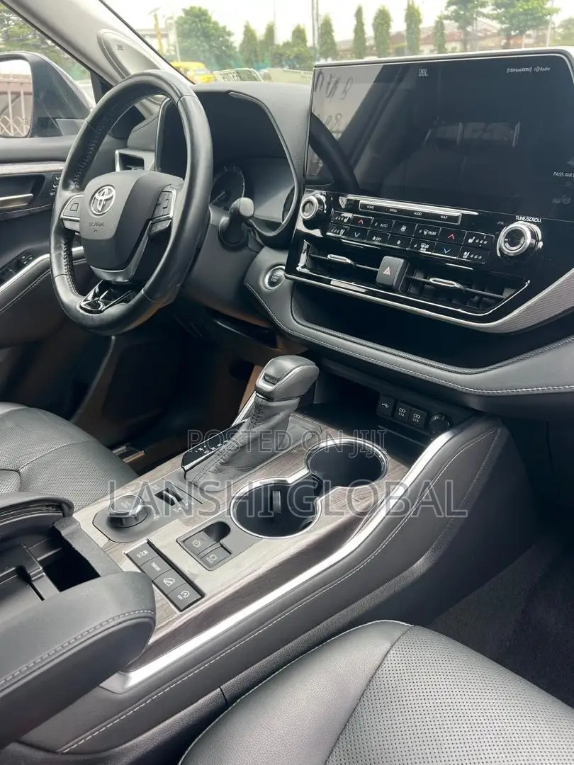 Toyota Highlander Platinum AWD 2020 Blue