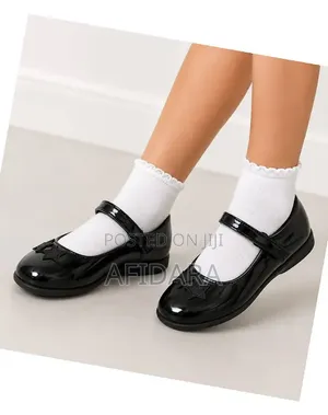 Girls’ Shoes Normal Fitting