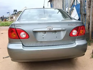 Toyota Corolla LE 2004 Gray
