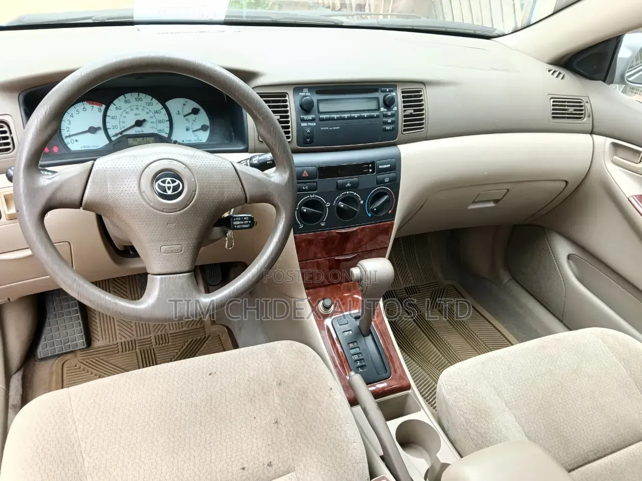 Toyota Corolla LE 2004 Gray