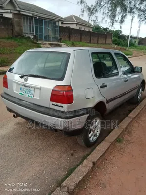 Volkswagen Golf 2000 Silver