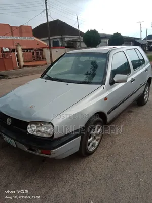 Volkswagen Golf 2000 Silver