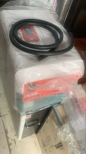Cola 3600 Solar Generator