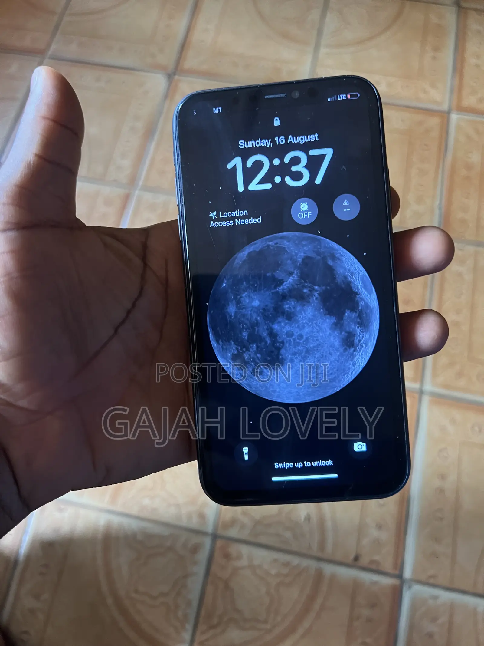 Apple iPhone 11 64 GB Gray
