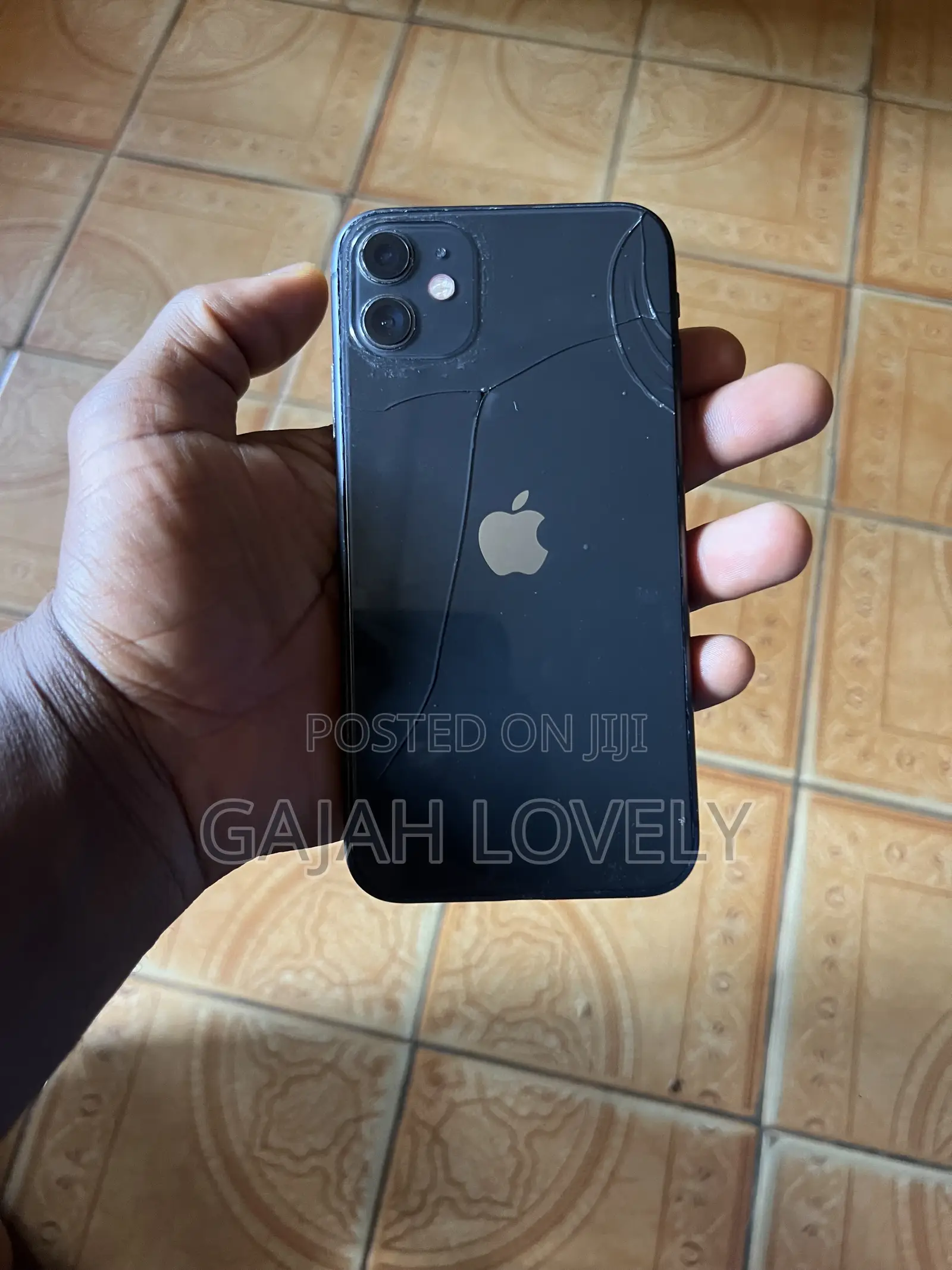 Apple iPhone 11 64 GB Gray