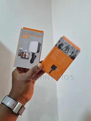 Rechargeable LED Light for Pictures and Vid Making, 3 Different Colors