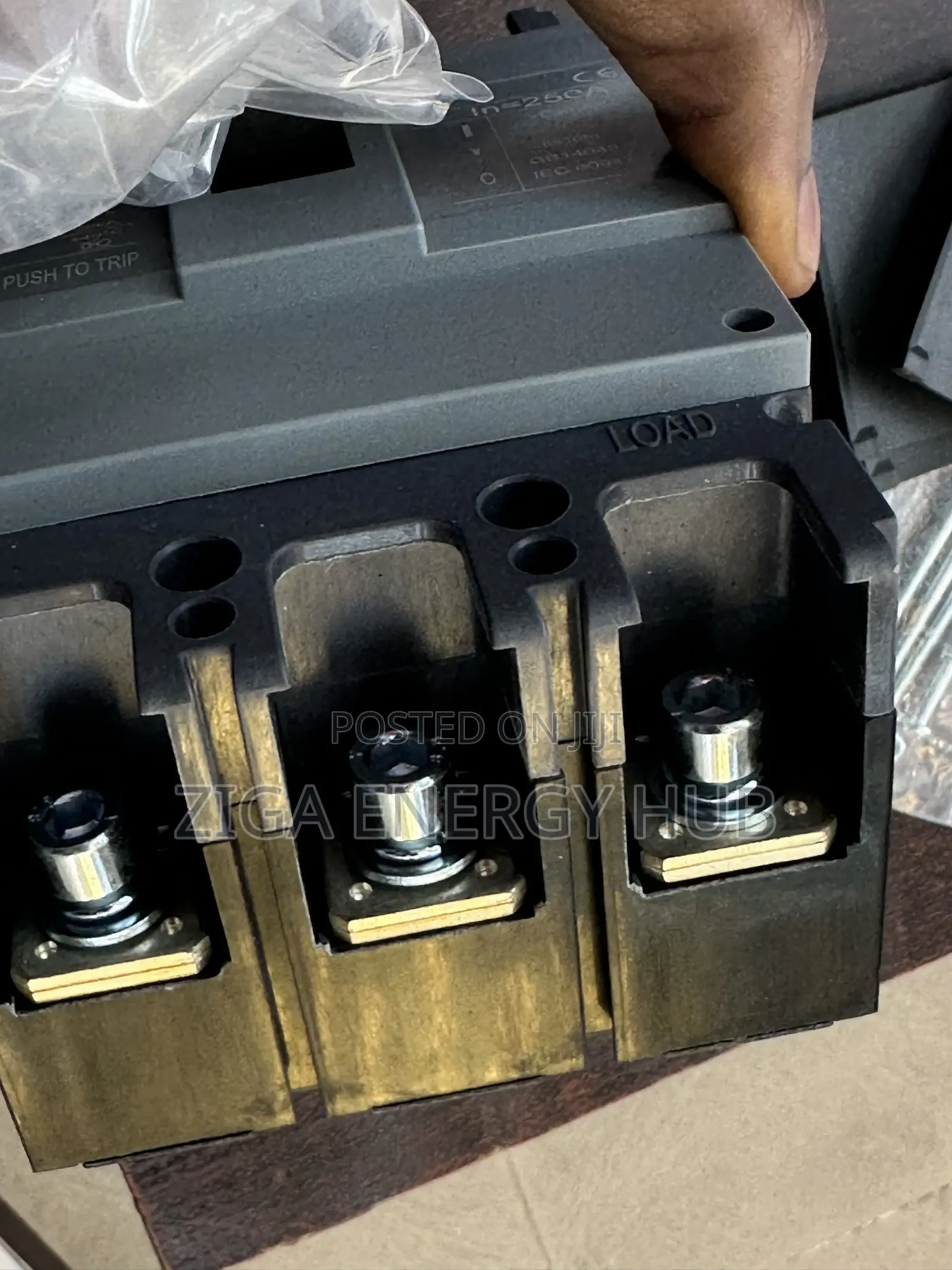 Molded Case Circuit Breaker 250A