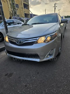 Toyota Camry 2014