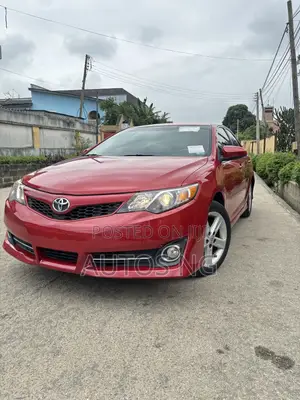 Toyota Camry SE 4dr Sedan (2.5L 4cyl 6A) 2012 Red