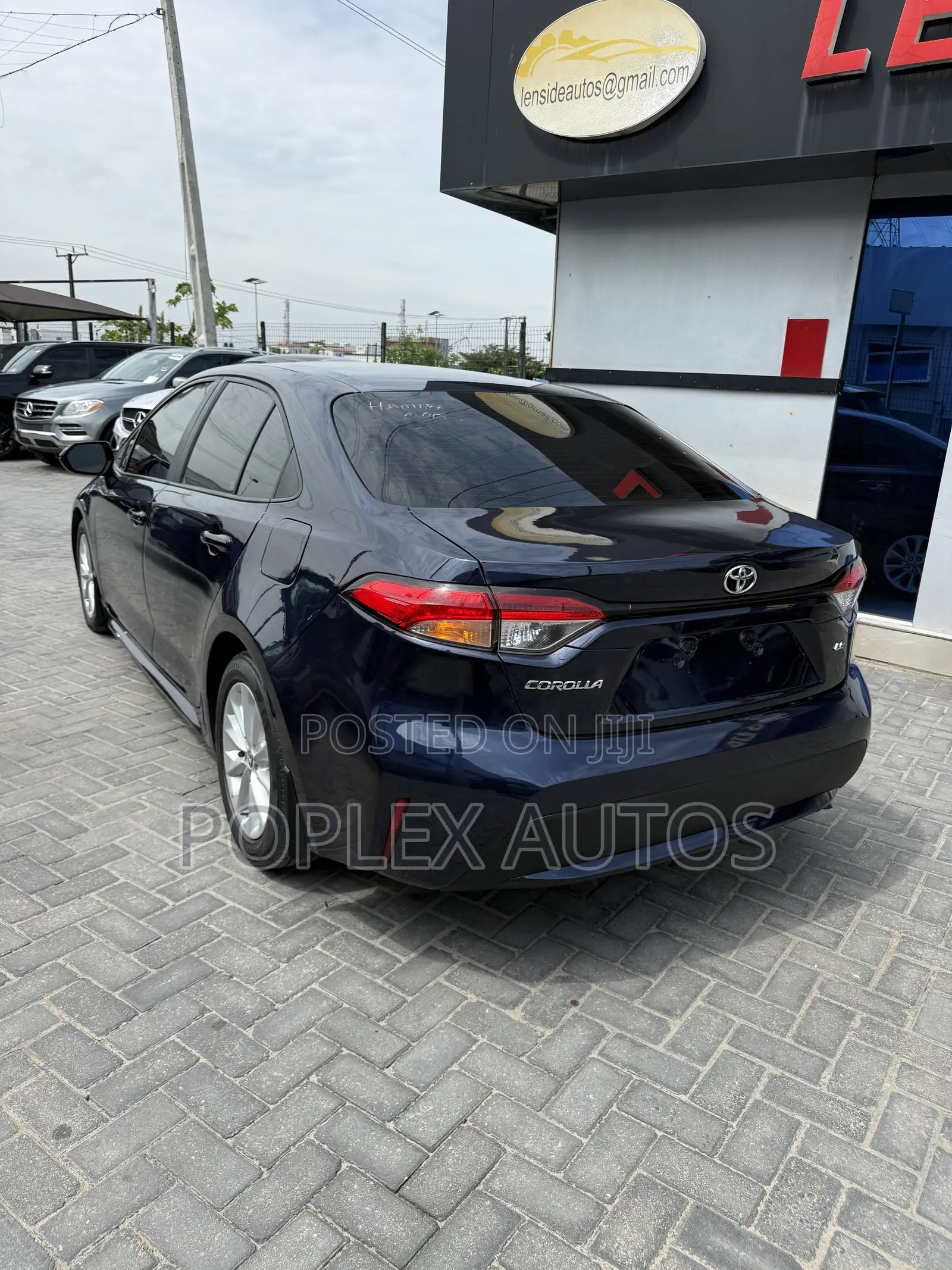 Toyota Corolla LE 2020 Blue