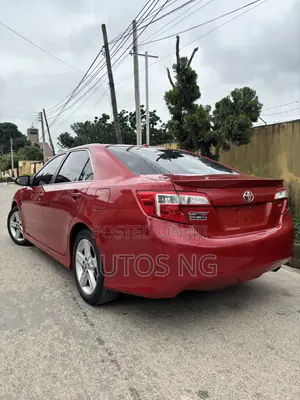 Toyota Camry SE 4dr Sedan (2.5L 4cyl 6A) 2012 Red