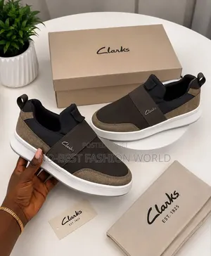 Clarks Sneakers