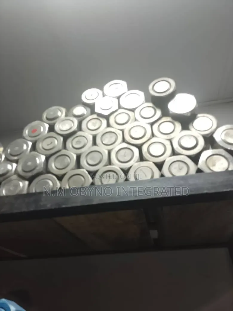 1-1/2 X 300 Bolt