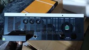 8.2KW Hybrid Inverter