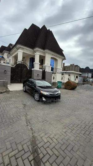 Toyota Camry LE 4dr Sedan (2.5L 4cyl 6A) 2012 Black