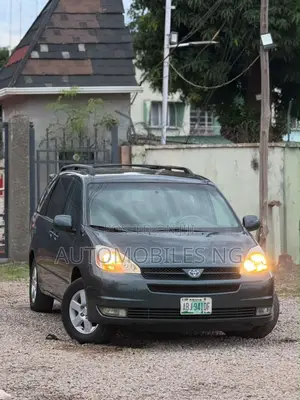 Toyota Sienna LE AWD 2006 Green