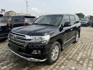 Toyota Land Cruiser 2018 Black