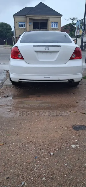 Scion tC Base 2007 White