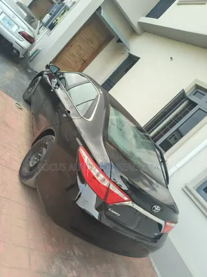 Toyota Camry 2016 Black