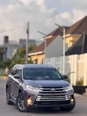 Toyota Highlander 2018 Gray