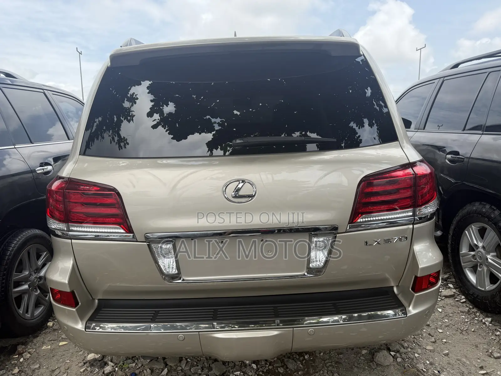 Lexus LX 2017 Gold