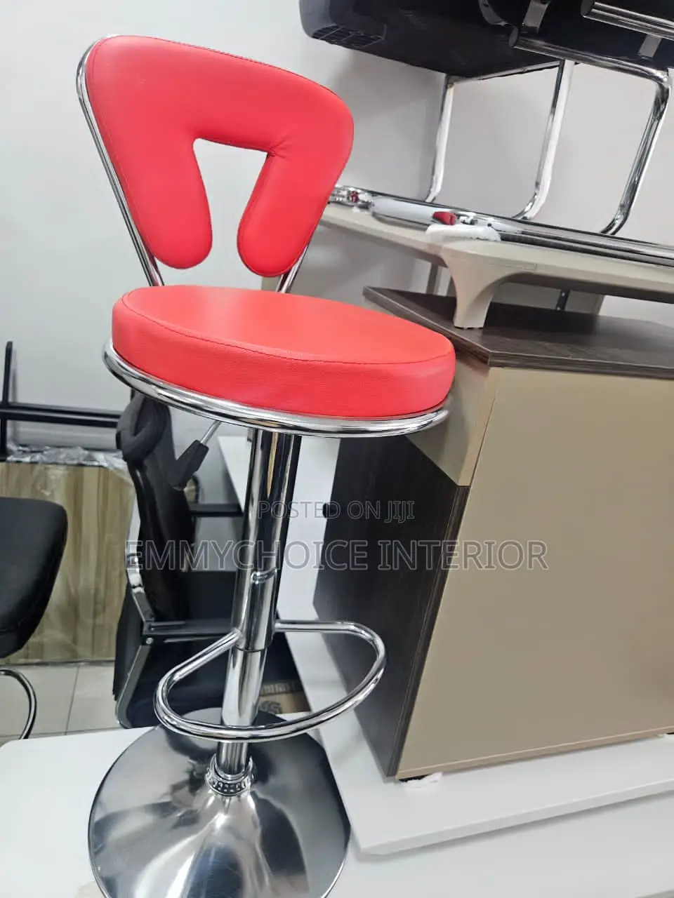 Adjustable Bar Stool With Backrest