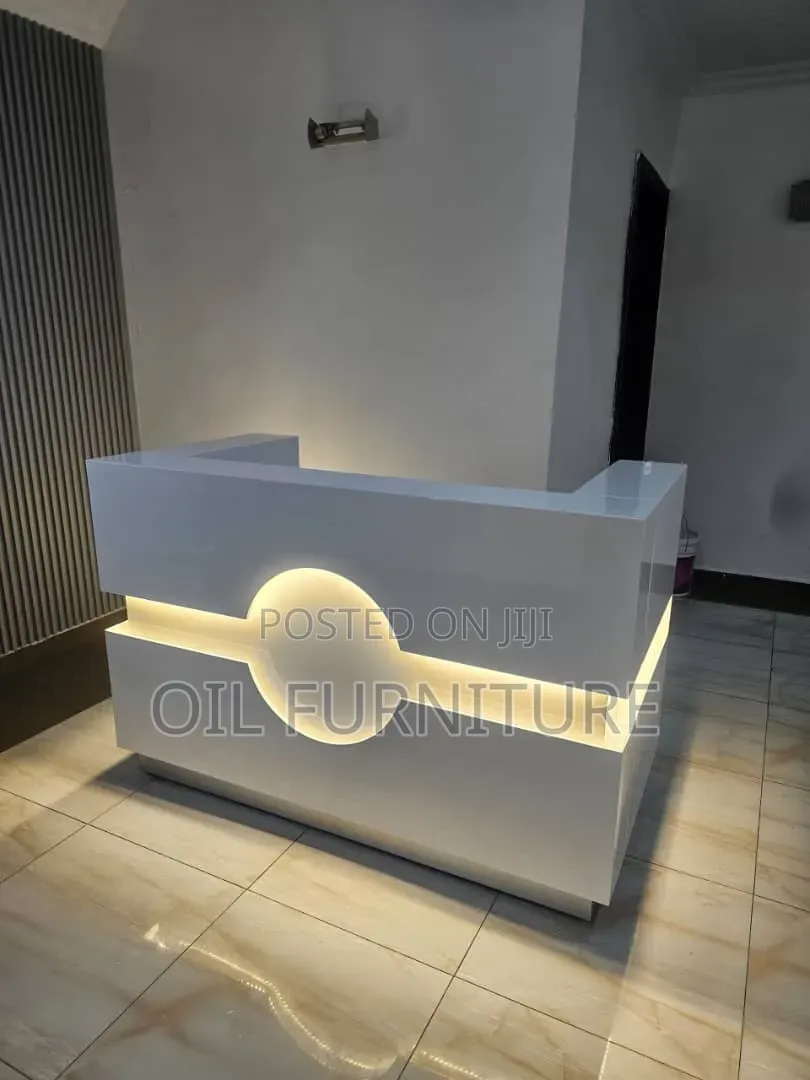 ​Executive Reception Counter / Front Office Information Desk